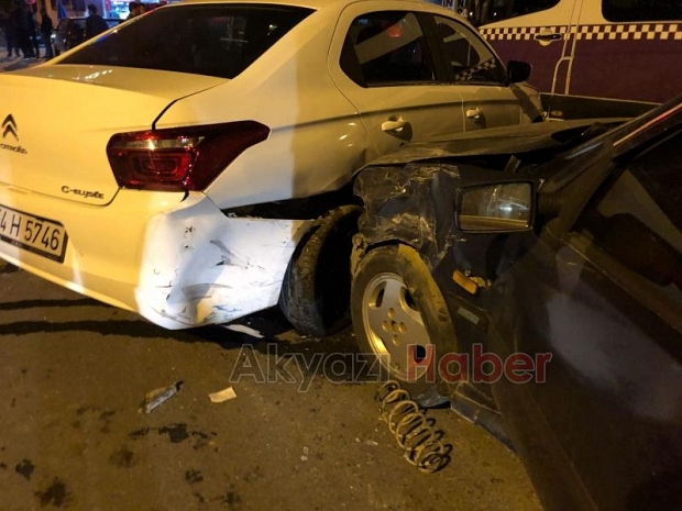 Kuzulukta Trafik Kazası 2 Yaralı