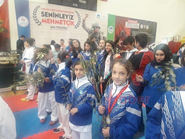 Madalyalar Mehmetçikler İçin