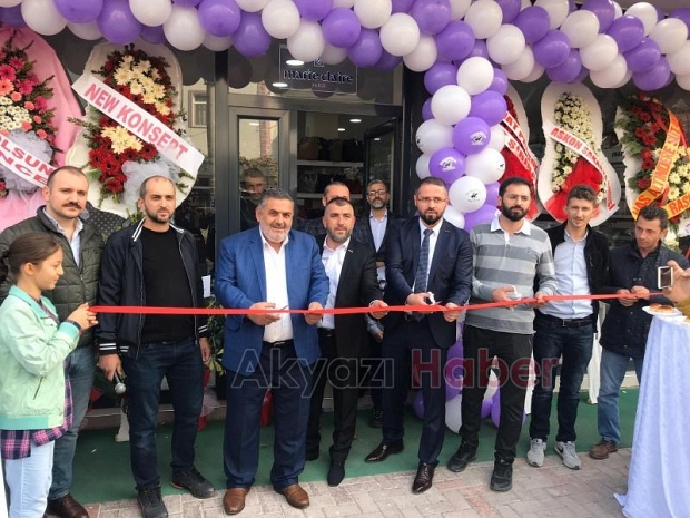 Madame Muko Dualarla Açıldı