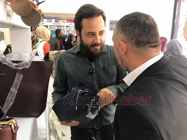 Madame Muko Dualarla Açıldı