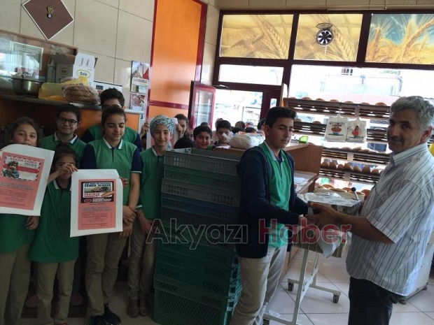MADANOĞLU ÖĞRENCİLERİNDEN ASKIDA EKMEK PROJESİ