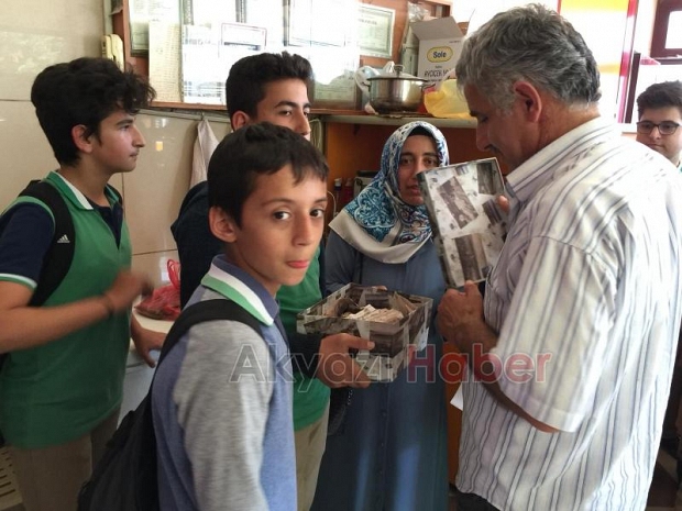 MADANOĞLU ÖĞRENCİLERİNDEN ASKIDA EKMEK PROJESİ