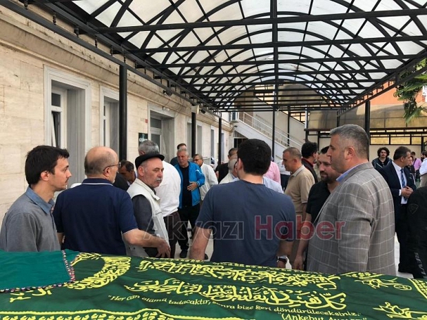 Mehmet Öztürkün halası Dualarla Defnedildi