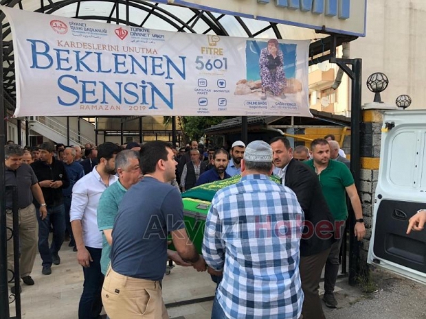 Mehmet Öztürkün halası Dualarla Defnedildi