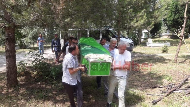 Meral Demirkol dualarla defnedildi
