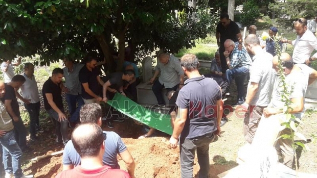 Meral Demirkol dualarla defnedildi