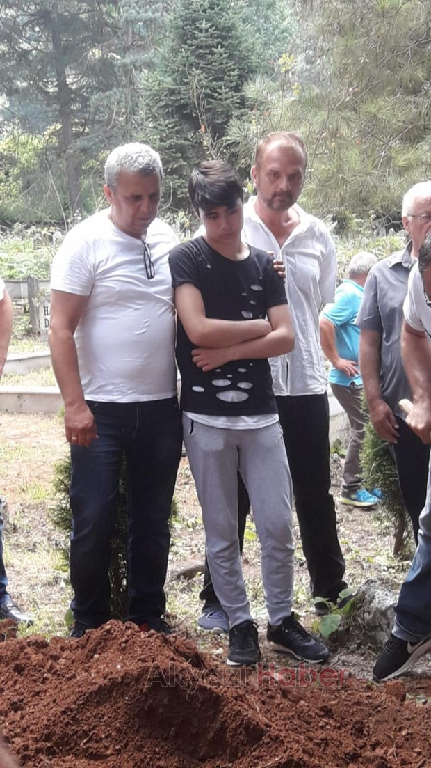 Meral Demirkol dualarla defnedildi