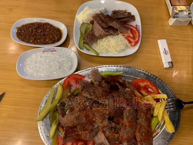 Meşhur Bursa İskender Balıkçı Hüseyinde