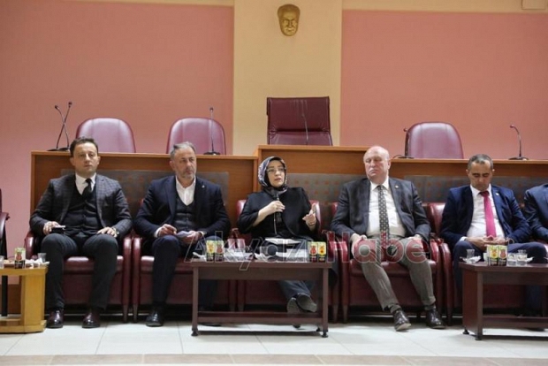 Milletvekili Atabek Kadın Çiftçilerle bir araya geldi