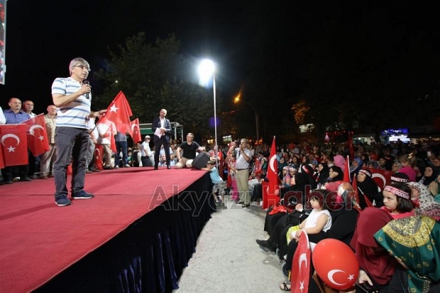 MİLLİ İRADEYE DESTEKTE 18. GECE NÖBETİ EKSİKSİZ TUTULDU