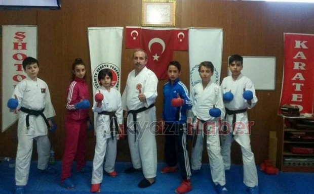 Milli takıma 6 sporcu Akyazıdan