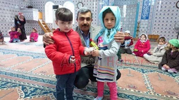 Minikler Kuzuluk Şose Mahalle Camini Gezdi