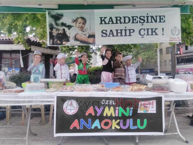 MiNiKLERDEN ŞEHiT KAYMAKAM SAFiTüRK KERMESiNE DESTEK