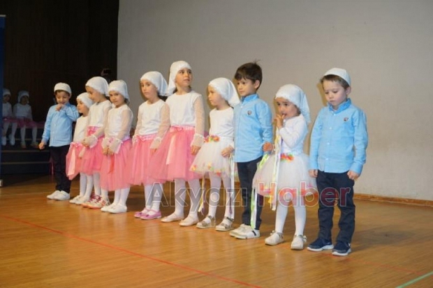 Miniklerin Yıl Sonu Gösterisi