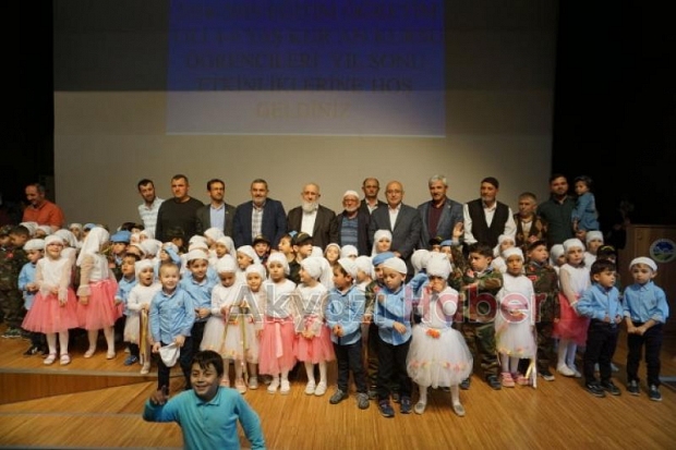 Miniklerin Yıl Sonu Gösterisi