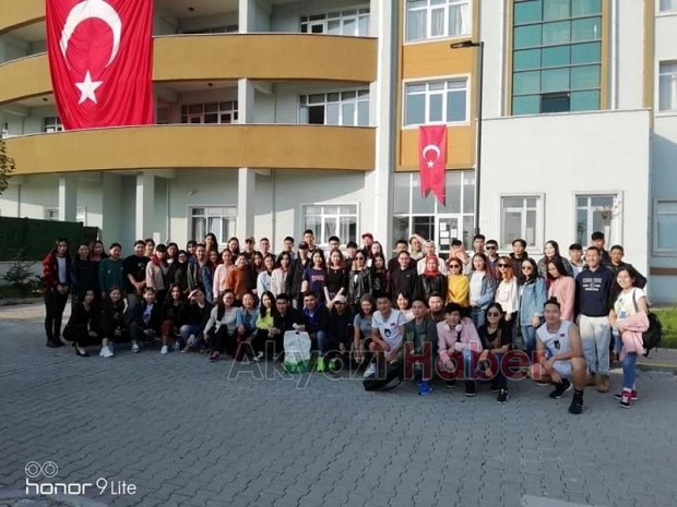 Moğolistanlı Öğrenci Gurubu Akyazıdaydı