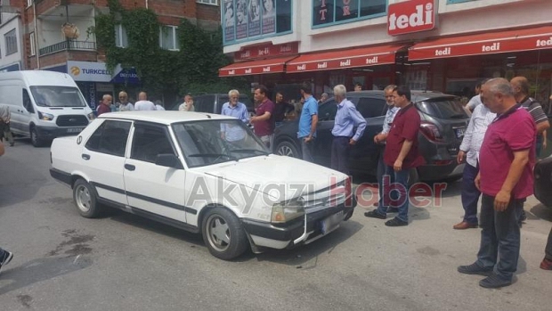 Motosiklet ile Otomobil Çarpıştı