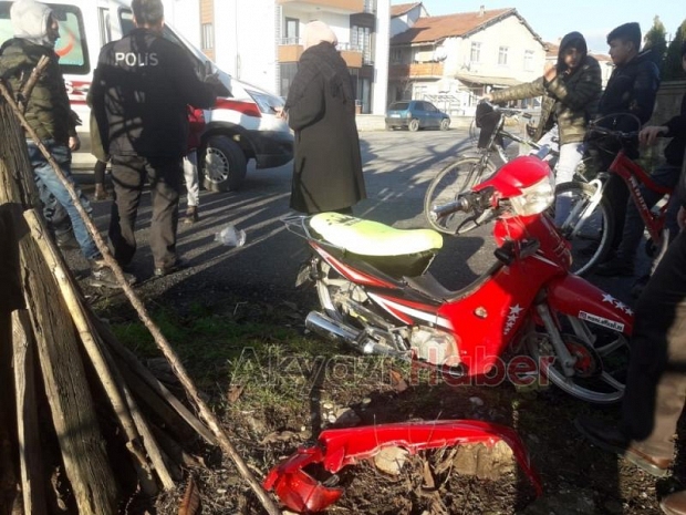 Motosiklet Otomobile çarptı