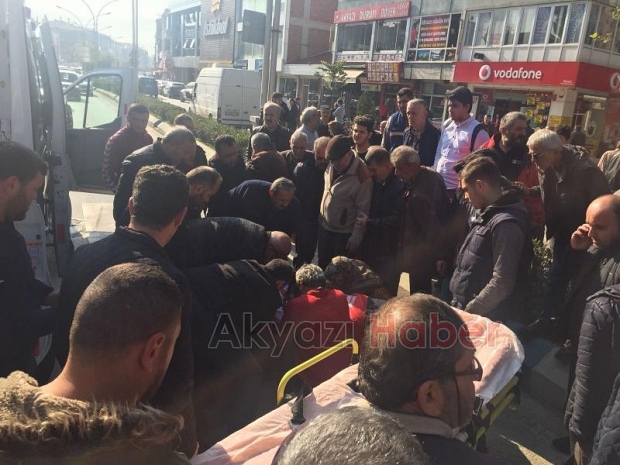 Motosiklet Sürücü Yaşlı Adama Çarptı