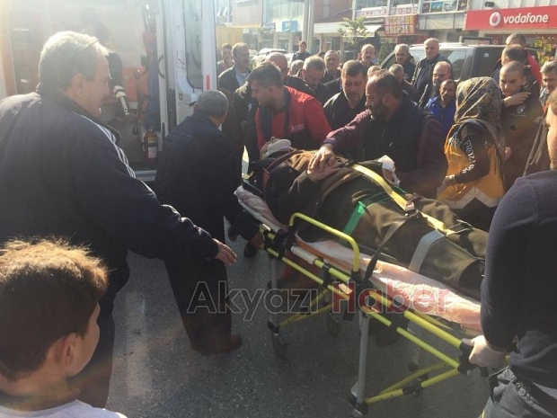 Motosiklet Sürücü Yaşlı Adama Çarptı