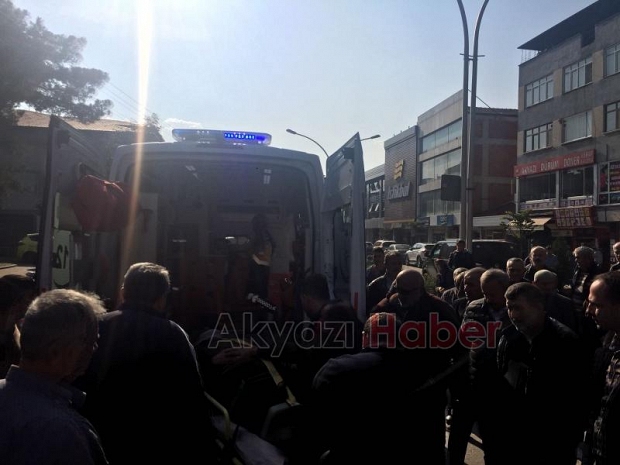 Motosiklet Sürücü Yaşlı Adama Çarptı