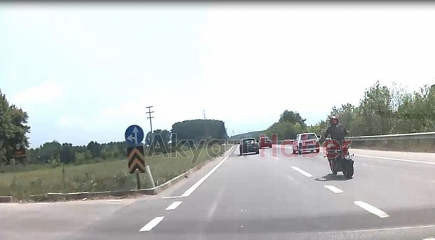 Motosikletin Tehlikeli Sollaması
