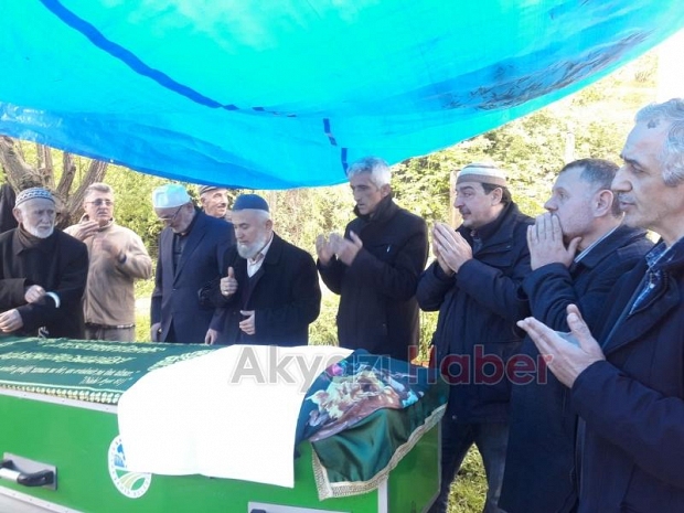 Mübeyyen Albayrak Defnedildi