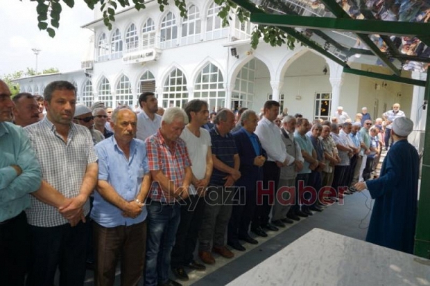 Muhammed Mursi için Gıyabi Cenaze namazı kılındı