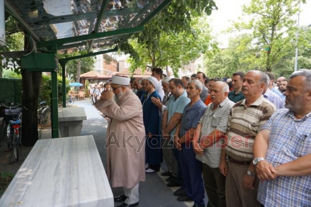 Muhammed Mursi için Gıyabi Cenaze namazı kılındı