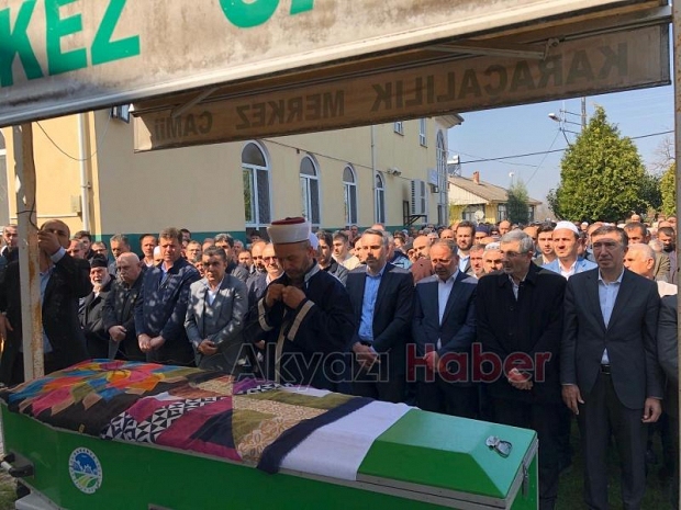 Nagihan Yılmaz dualarla defnedildi