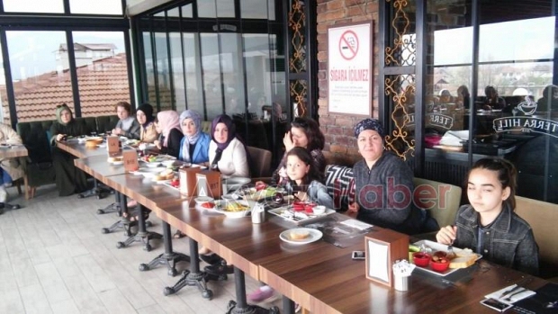 Naim Yolcu Kadın Seçmenlere Projelerini Anlattı