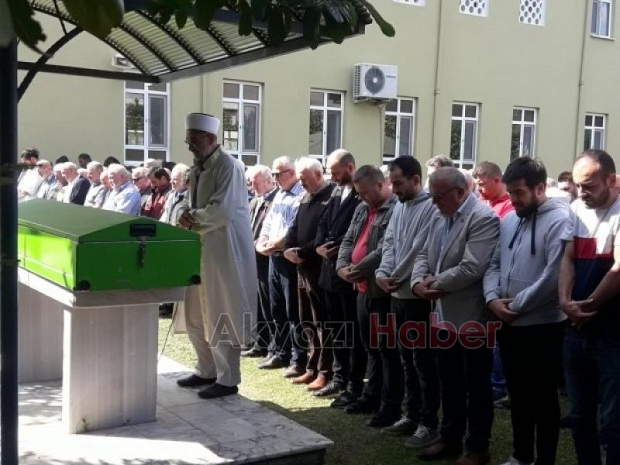 Nezaket Sezgin Defnedildi
