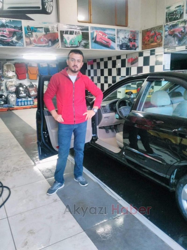 Nişanlı çifti kaza ayırdı
