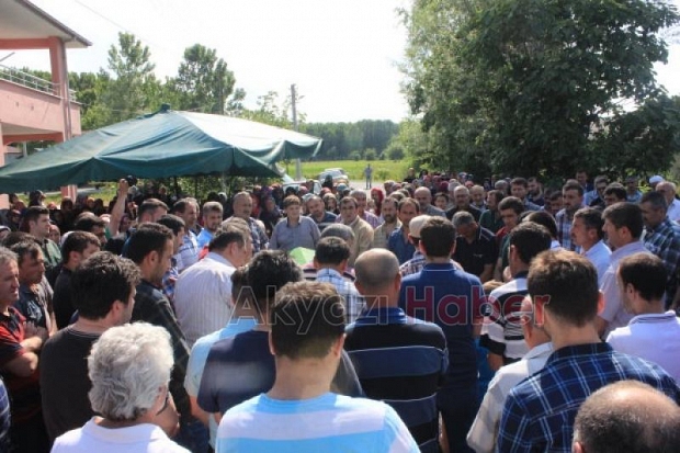 Niyazi Sogukcelik Defnedildi Akyazi Haber Akyazi Nin Bir Numarali Haber Sitesi Sakarya Haber