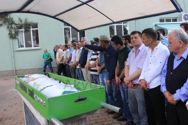 Niyazi Sogukcelik Defnedildi Akyazi Haber Akyazi Nin Bir Numarali Haber Sitesi Sakarya Haber