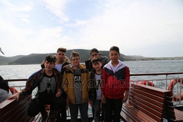 Öğrenciler Atalarını Ziyaret Etti