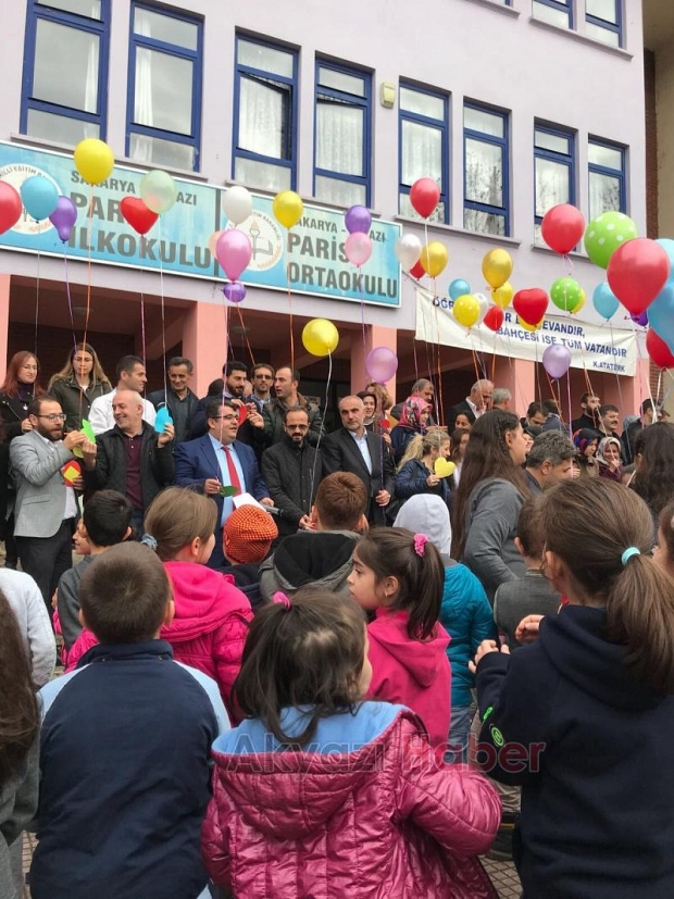 Öğrencilerden Öğretmenleri Sevindiren Sürpriz