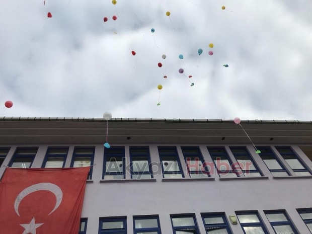 Öğrencilerden Öğretmenleri Sevindiren Sürpriz