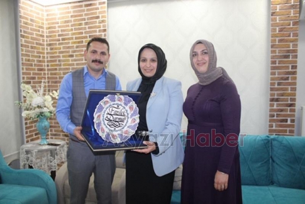 Öğretmen Kayacı Ailesine Ev Ziyareti
