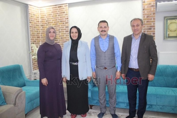 Öğretmen Kayacı Ailesine Ev Ziyareti