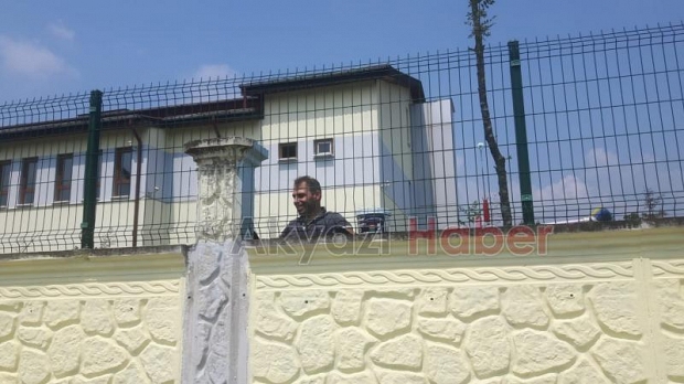 Okul müdüründen örnek davranış