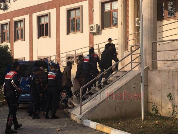 Olaya Karışan 13 Kişi Adliyeye Getirildi