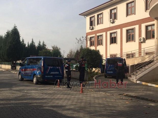 Olaya Karışan 13 Kişi Adliyeye Getirildi