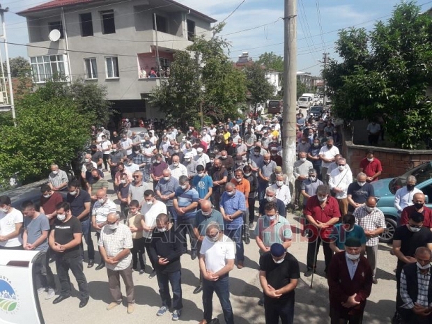 Onları ölümde ayırmadı