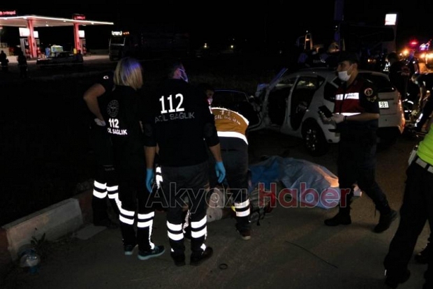 Otobüs karşı yöne geçti 2 ölü