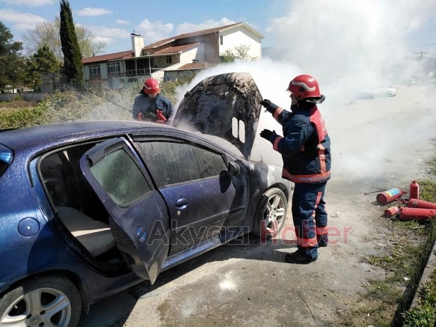 Otomobil Alev Alev Yandı
