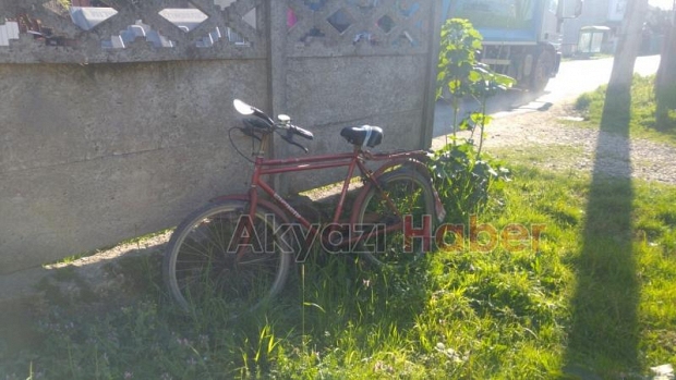 Otomobil Bisiklet Sürücüsüne Çarptı