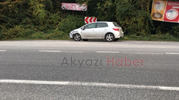 Otomobil ile Kamyonet Çarpıştı