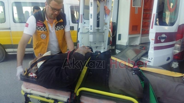 Otomobil İle Motosiklet Çarpıştı 1 Yaralı