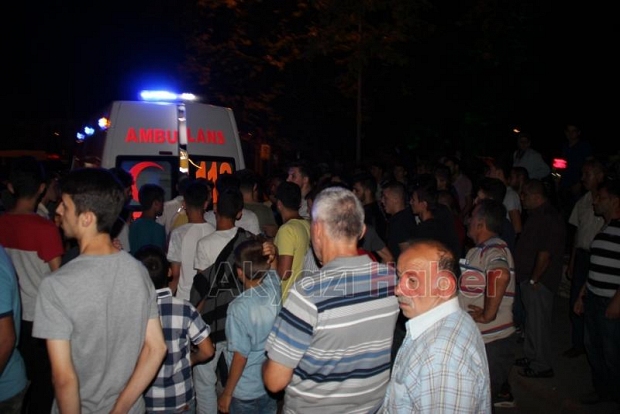 Otomobil İle Motosiklet Çarpıştı
